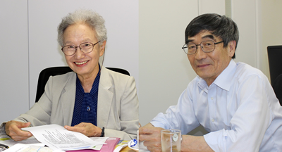 認定NPO法人富士山測候所を活用する会・理事の土器屋由紀子さん（左）と、一般財団法人環境イノベーション情報機構理事長の大塚柳太郎（右）。