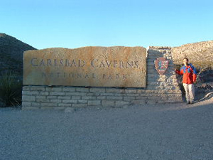 カールスバッド鍾乳洞国立公園の入口看板