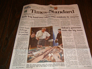 写真18：知事一行のレッドウッド国立州立公園訪問に関する記事が地元紙に掲載された