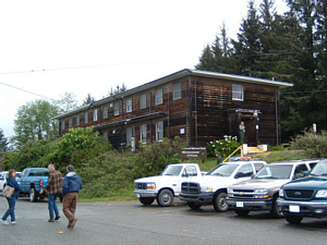 写真24：メンテナンス部門の事務所。建物は軍隊から移管されたものだ