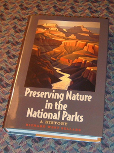 テリーさんから頂いた図書「Preserving Nature in the National Parks」