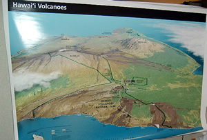 ハワイ火山国立公園の地図には雲がデザインされている。