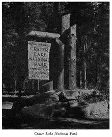 一本支柱に標識を吊り下げたもの（国立公園局　公園及びレクリエーション施設より）。