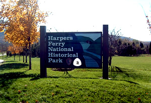 ハーパースフェリー歴史公園の入口標識。